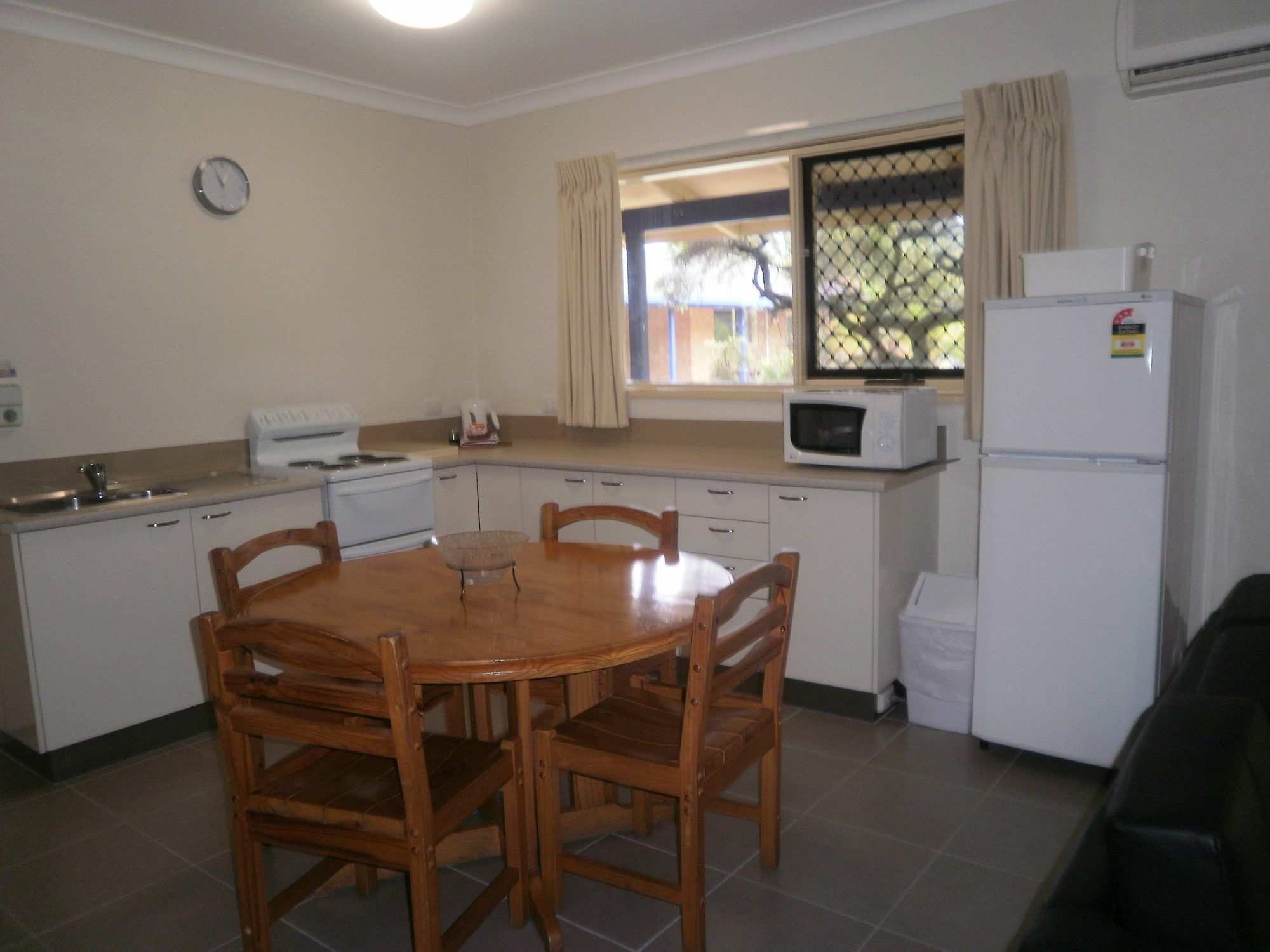 The Carmel Yamba Motel Ngoại thất bức ảnh